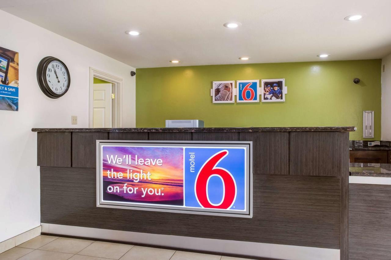 Motel 6-Lake Charles, La - Lake Charles On The Bayou Εξωτερικό φωτογραφία
