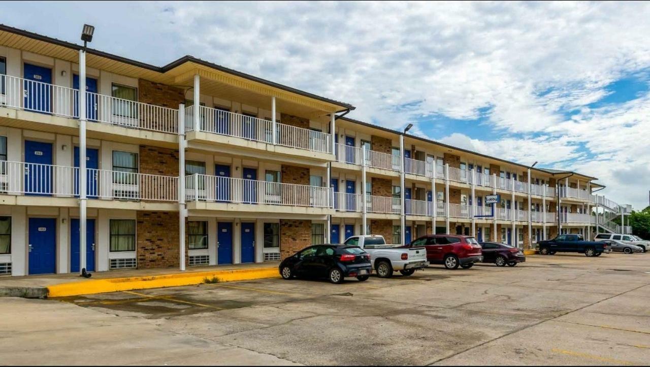 Motel 6-Lake Charles, La - Lake Charles On The Bayou Εξωτερικό φωτογραφία
