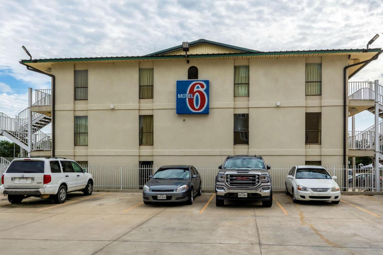 Motel 6-Lake Charles, La - Lake Charles On The Bayou Εξωτερικό φωτογραφία